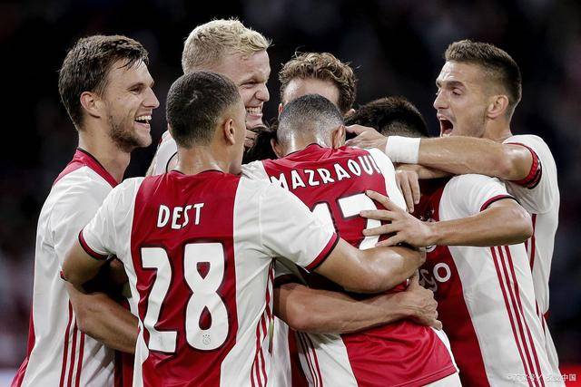 东契奇再三双独行侠胜活塞 KD45分太阳负绿军